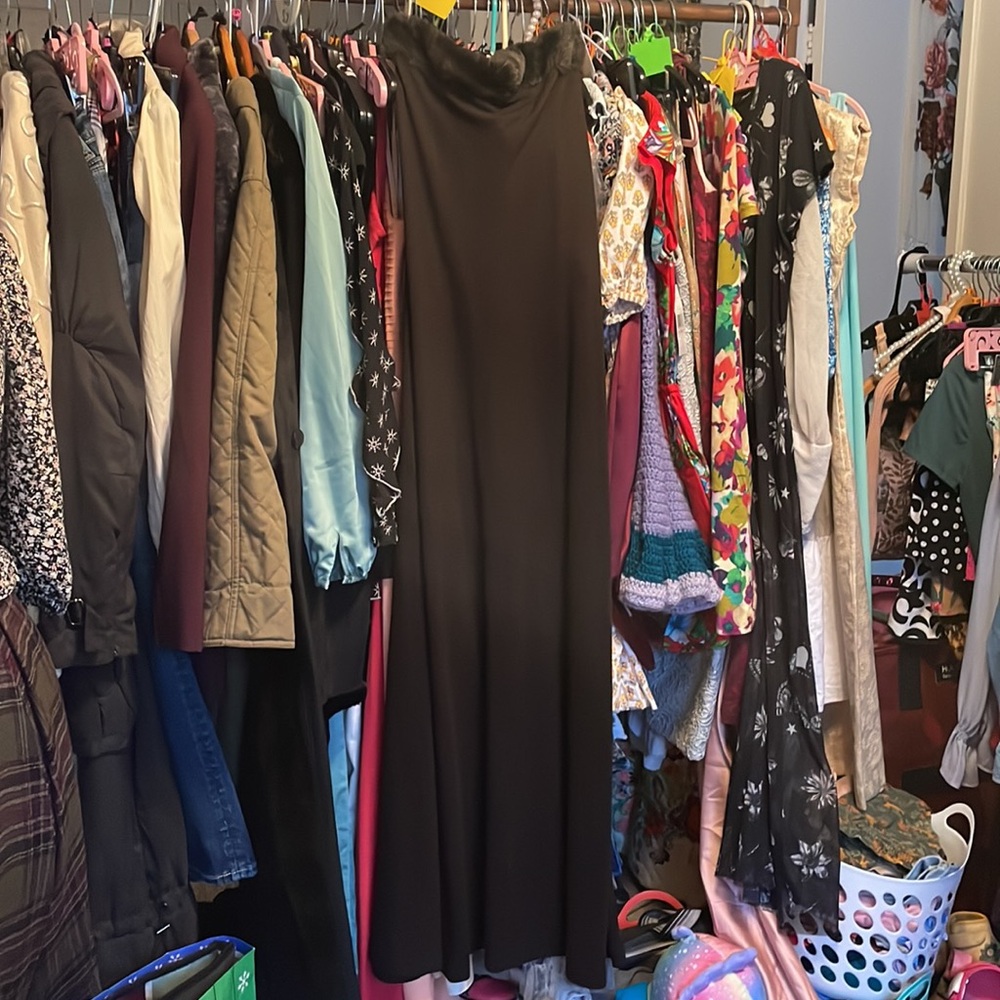 CONSIGNED @SF FERRRY BUILDING Alexia Admor New York Brown Maxi Gown Faux Fur - Picture 3 of 4